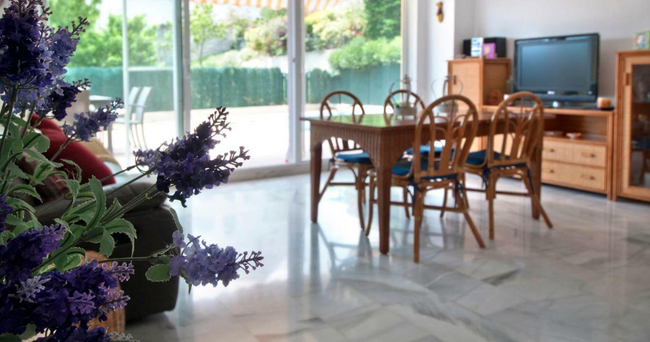 Apartament Les Tonyines Llança Esterno foto